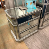 MIRRORED NITESTAND