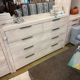 RH DRESSER