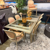 DH DINING TABLE W 2 LVS