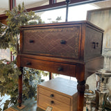 BOX END TABLE