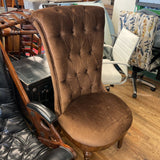 TUFTED CHAIR BROWN
