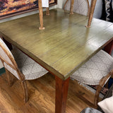SQUARE TABLE