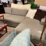 SECTIONAL W CHAISE