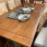 DINING TABLE W LV
