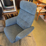 ARTICLE CHAIR W OTTOMAN