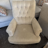 TUFTED CHAIR