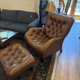 TUFTED CHAIR