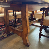 DINING TABLE W 3 LVS