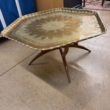 TRAY TABLE