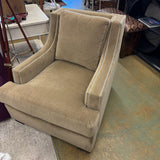 VANGUARD CHAIR