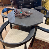 ROUND TABLE BLACK