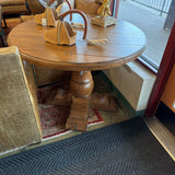 ADJUSTABLE TABLE