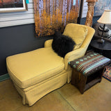 CHAISE