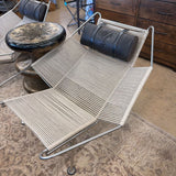 WEGNER CHAIR W LEATHER PILLOW