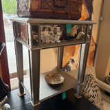 MIRRORED END TABLE